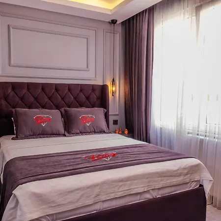 Ruby Hotel 2*