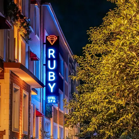 Ruby Hotel 2*