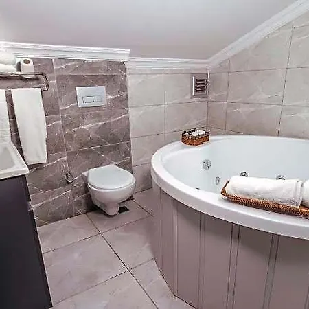Hotel Ruby 2*