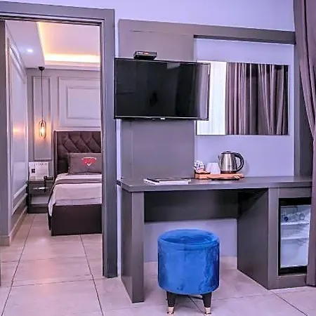 Ruby Hotel