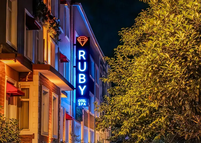 Ruby Hotel 2*